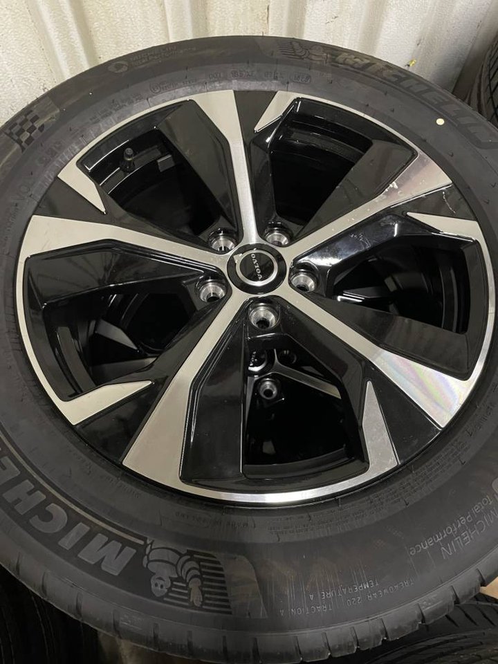 Sommarhjul till XC60 18"