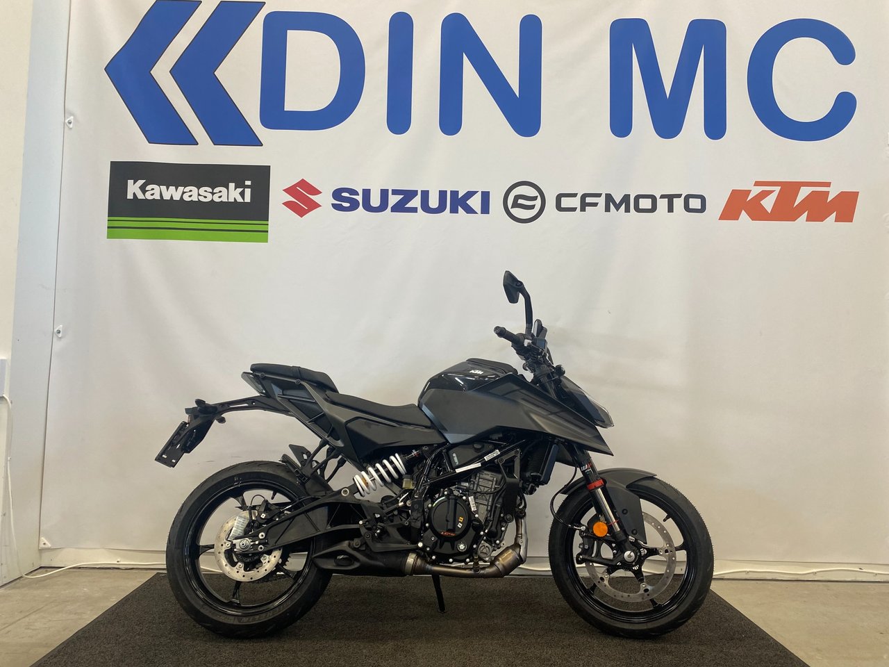 KTM 125 Duke "för omgående le...