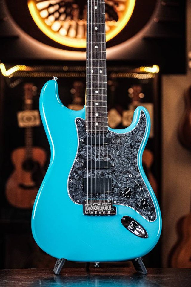 2022 Fender American Professi...