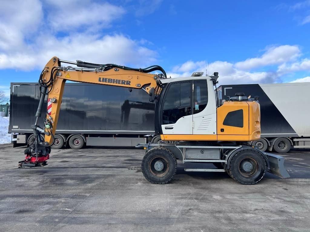 Liebherr A918 Compact 2019