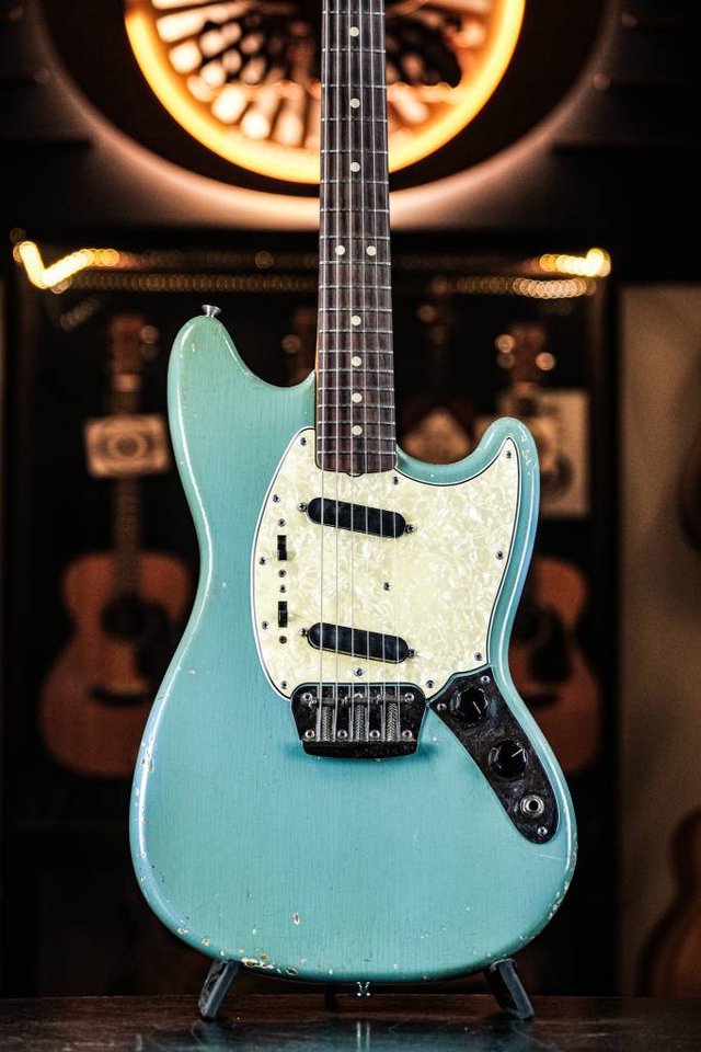 1966 Fender Duo-Sonic II daph...