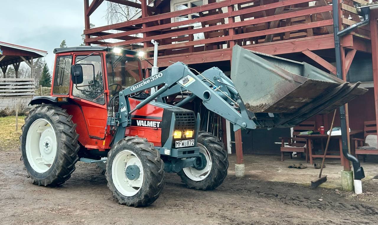 Valmet 305 4x4 skogsutrustad