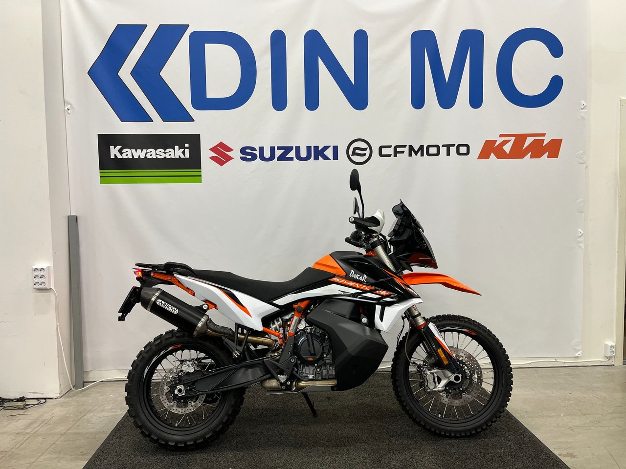 KTM 890 Adventure R "Nyservad...