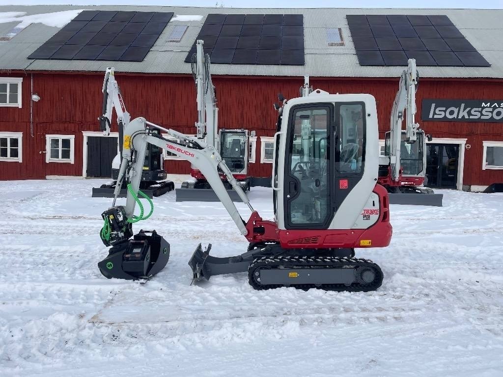 Takeuchi TB320 Steelwrist Rot...