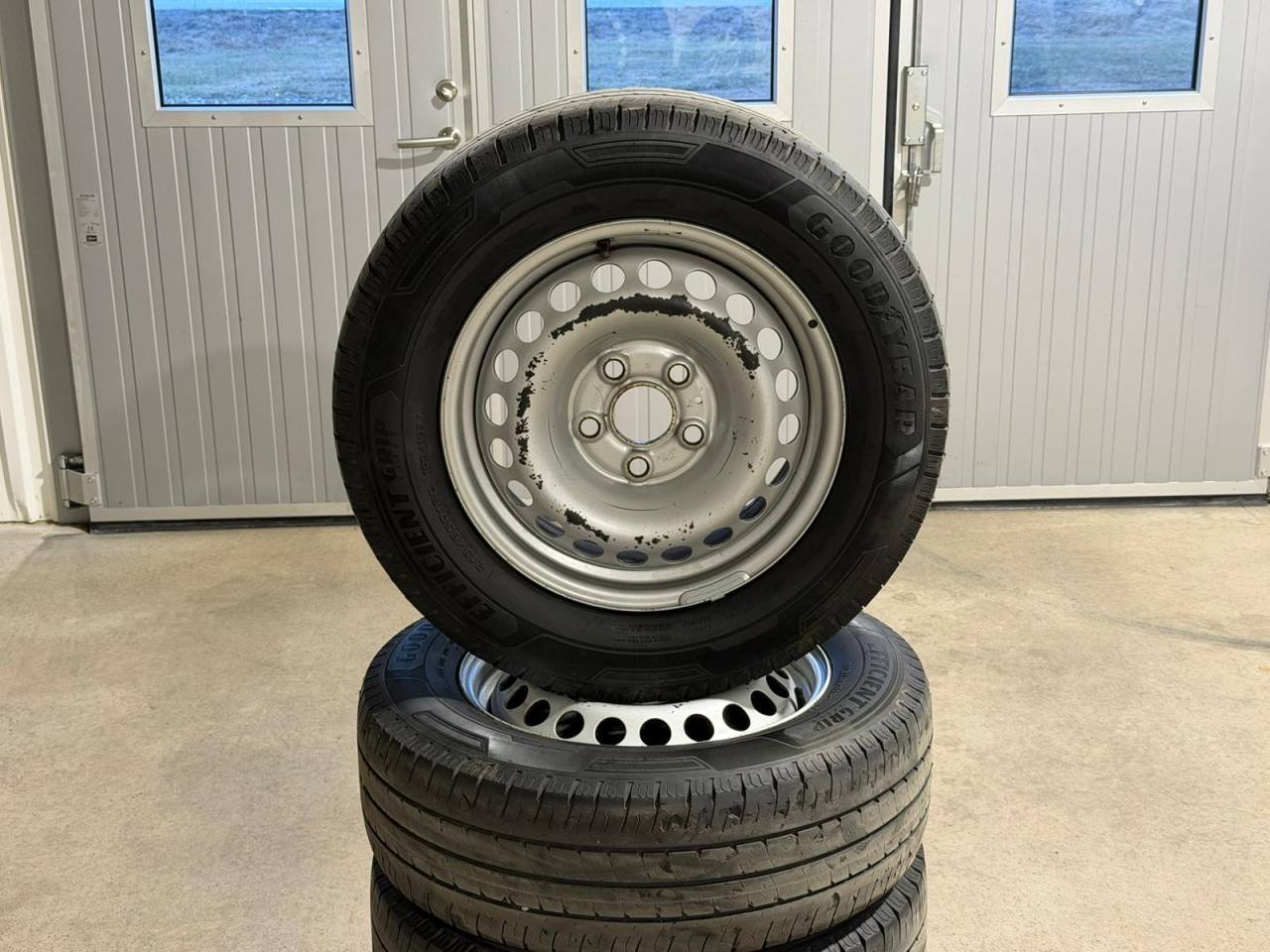 VW Transporter 16" Fälgar +Dä...