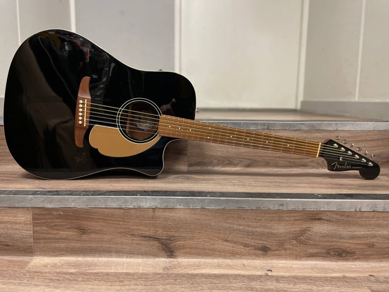Fender Redondo Player JTB WN