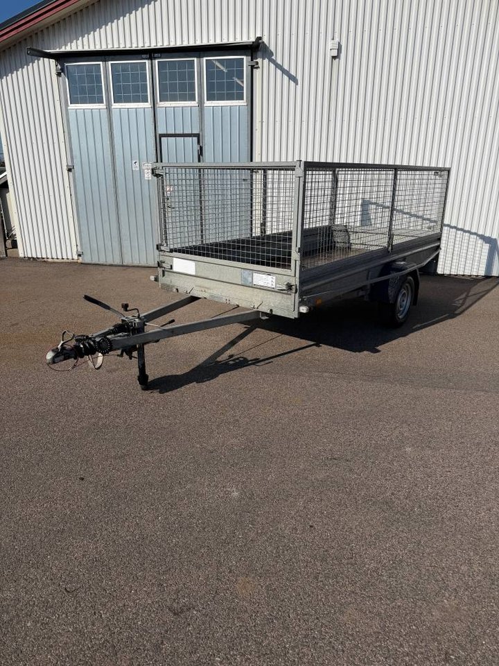 D1000 släp med galler