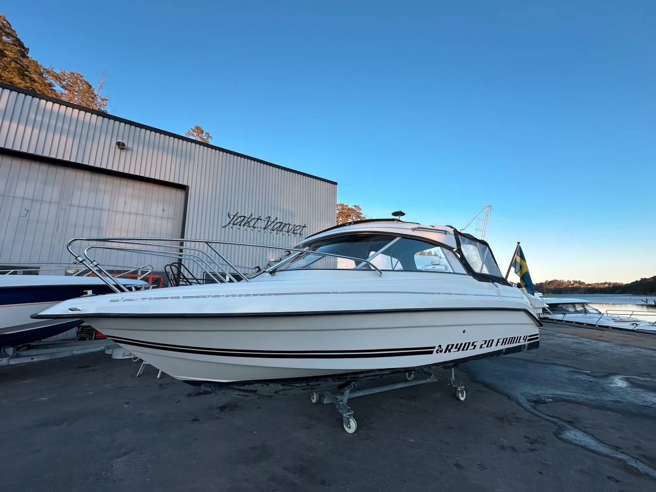 Ryds 20 Family - 4,3 MPI 220h...