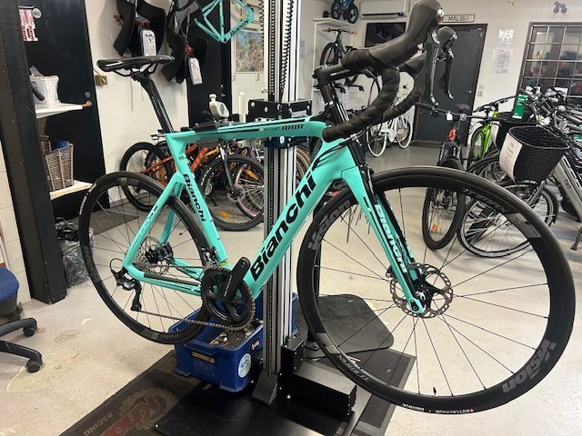 Bianchi Aria Ultegra disc