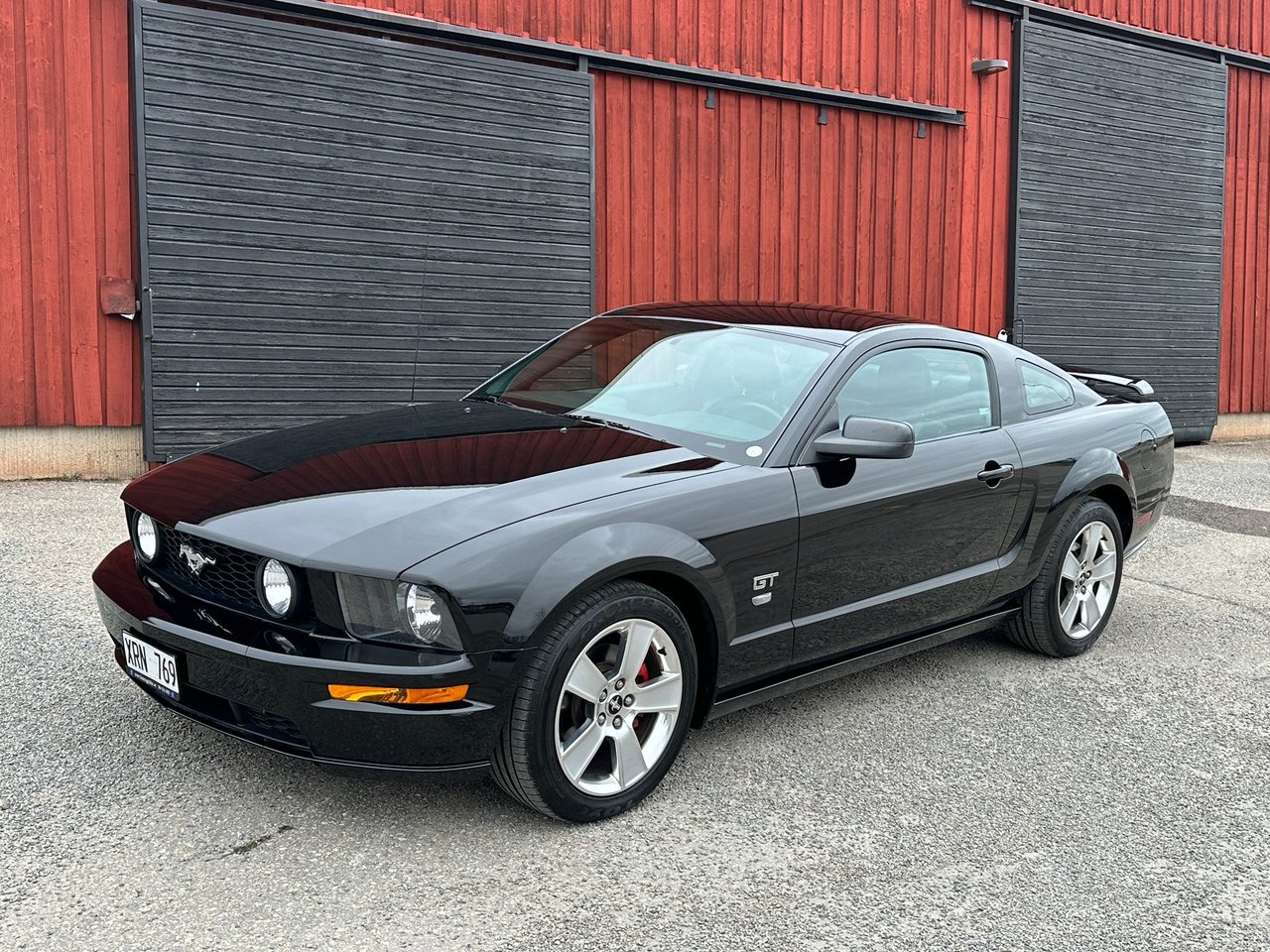 Ford Mustang GT LÅGMILARE