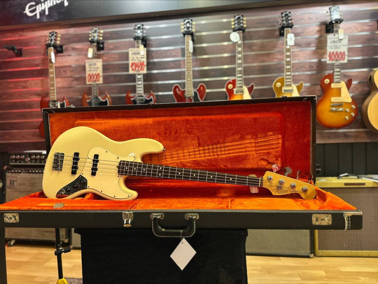 Fender Jazzbas AM STD -00 ink...