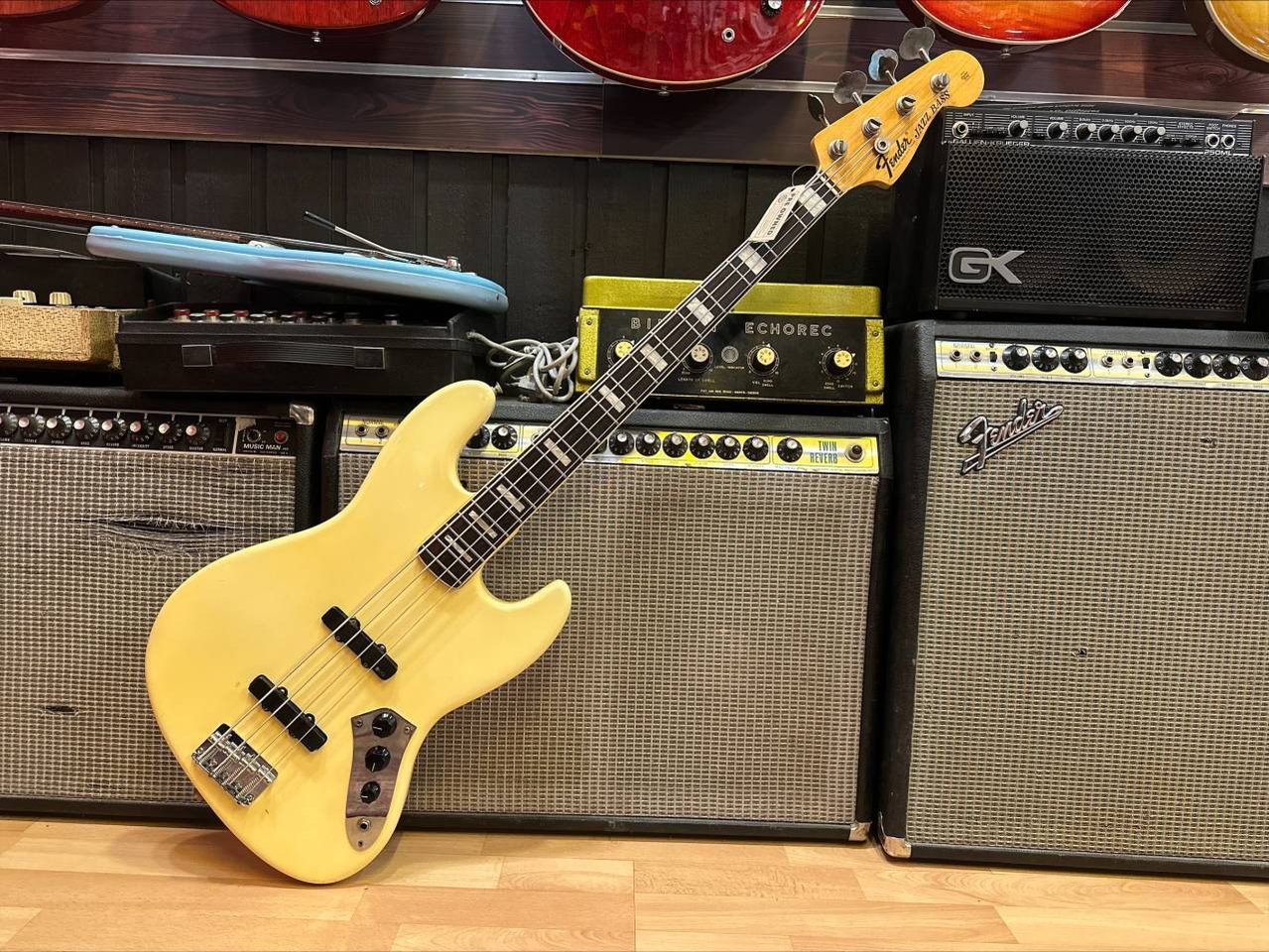 Fender Jazzbas 1974 refinished