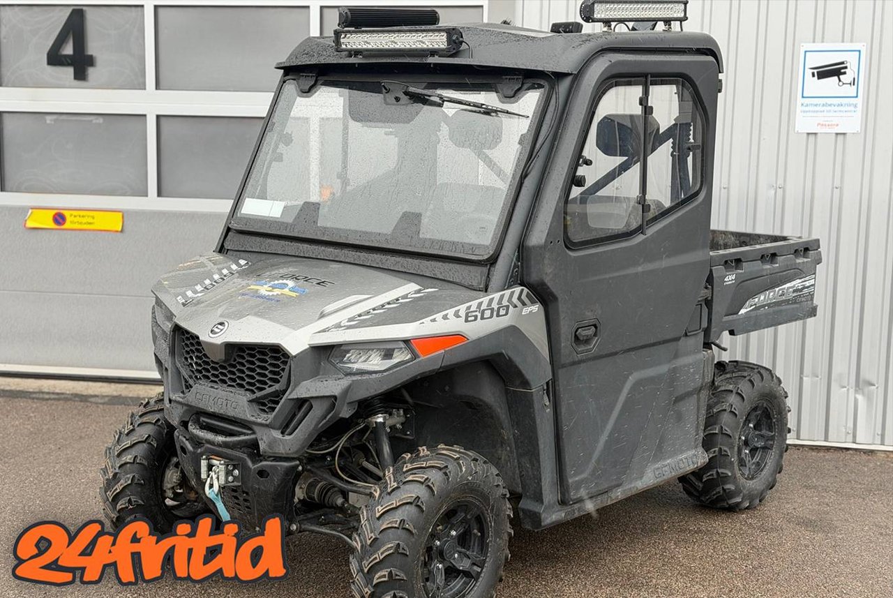 CFMOTO UForce 600 - HYTTPAKET...