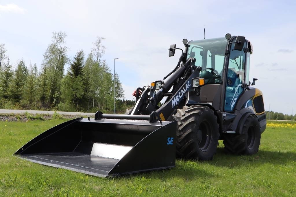 Mecalac MCL8