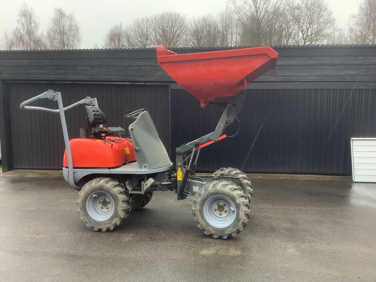 Minidumper högtippande neuson...