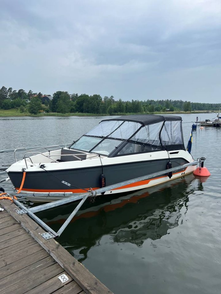Fin Uttern T65 2022 Mercury 2...