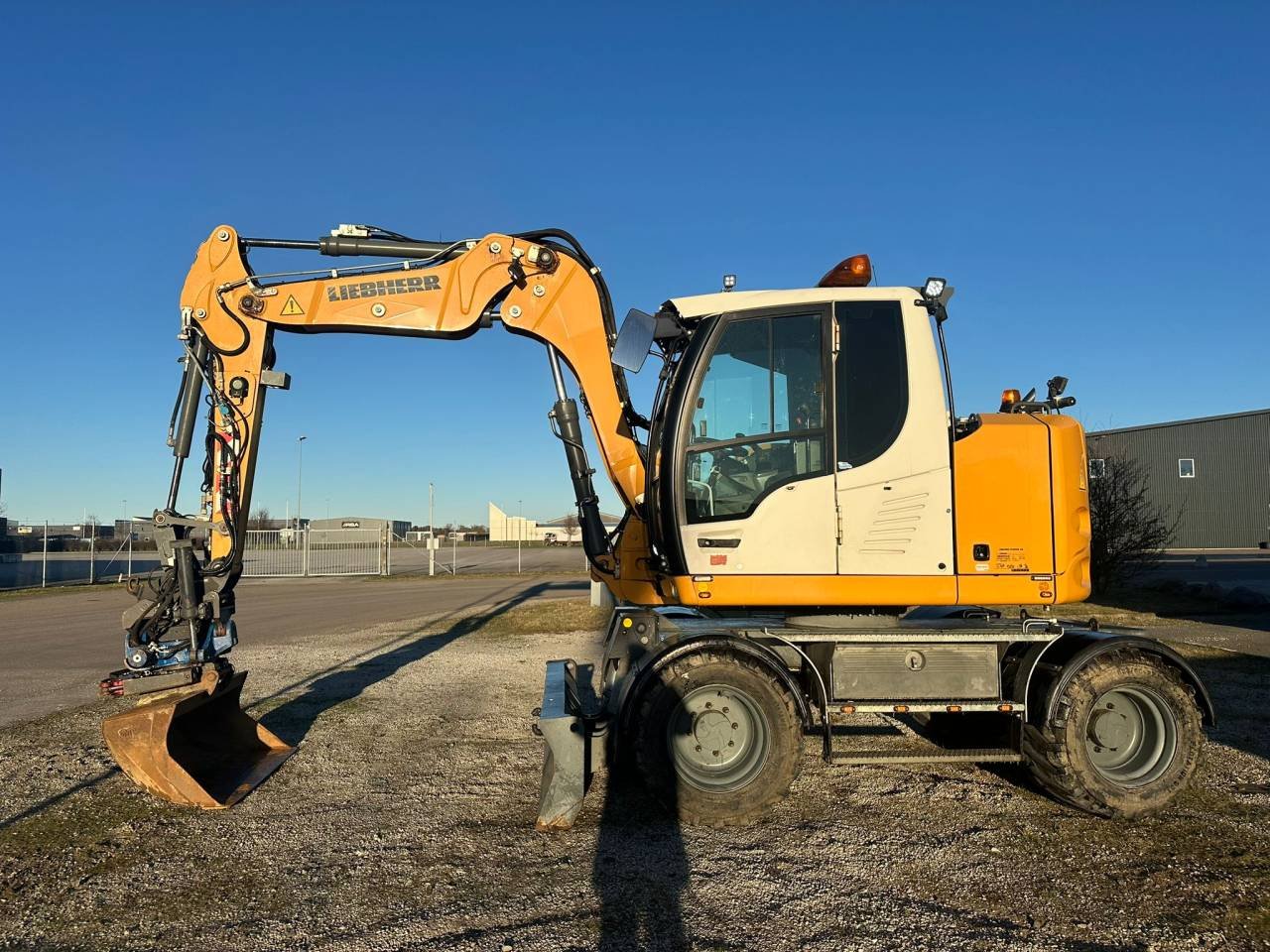 Liebherr 910 Compact