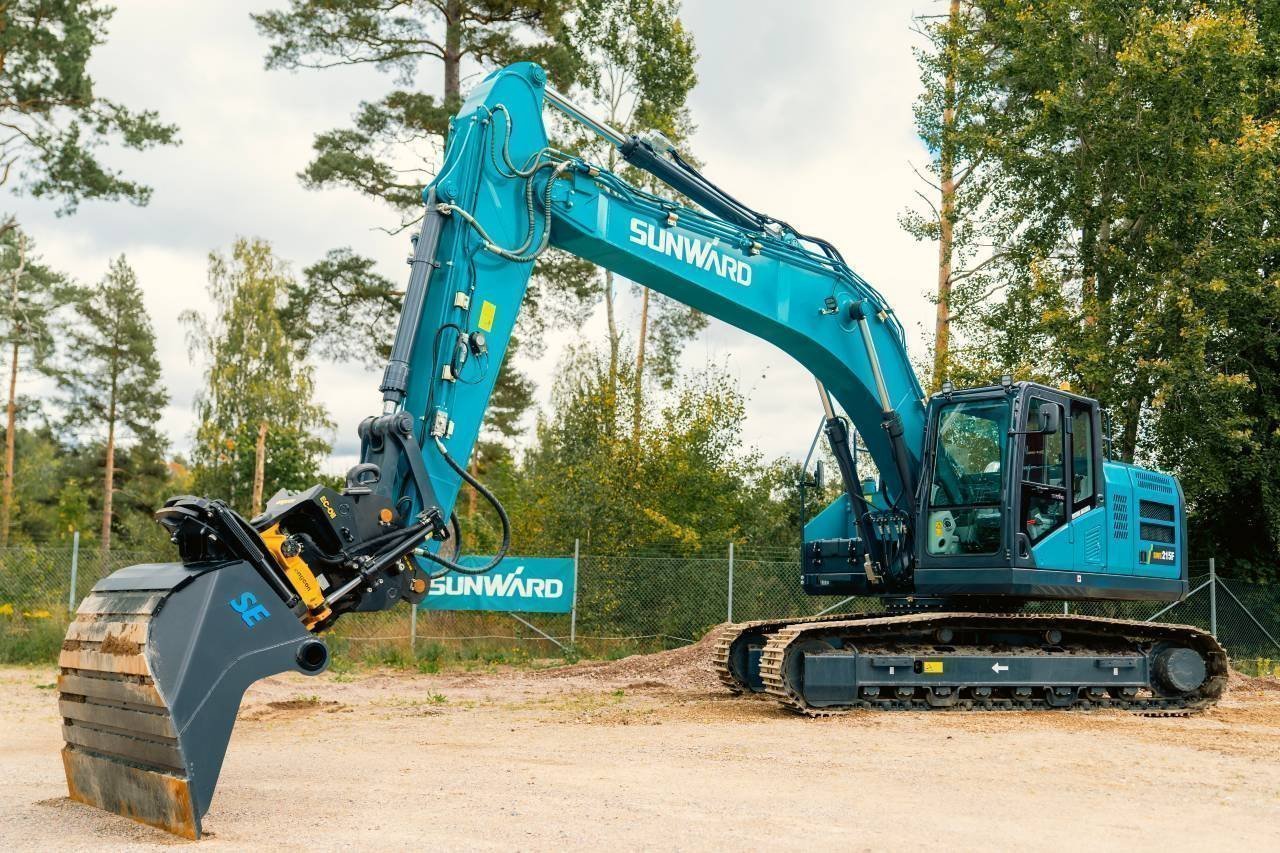 VÅRKAMPANJ Sunward SWE215F Gr...