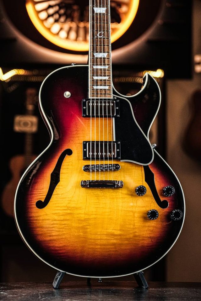 2002 Gibson ES-137C Classic s...