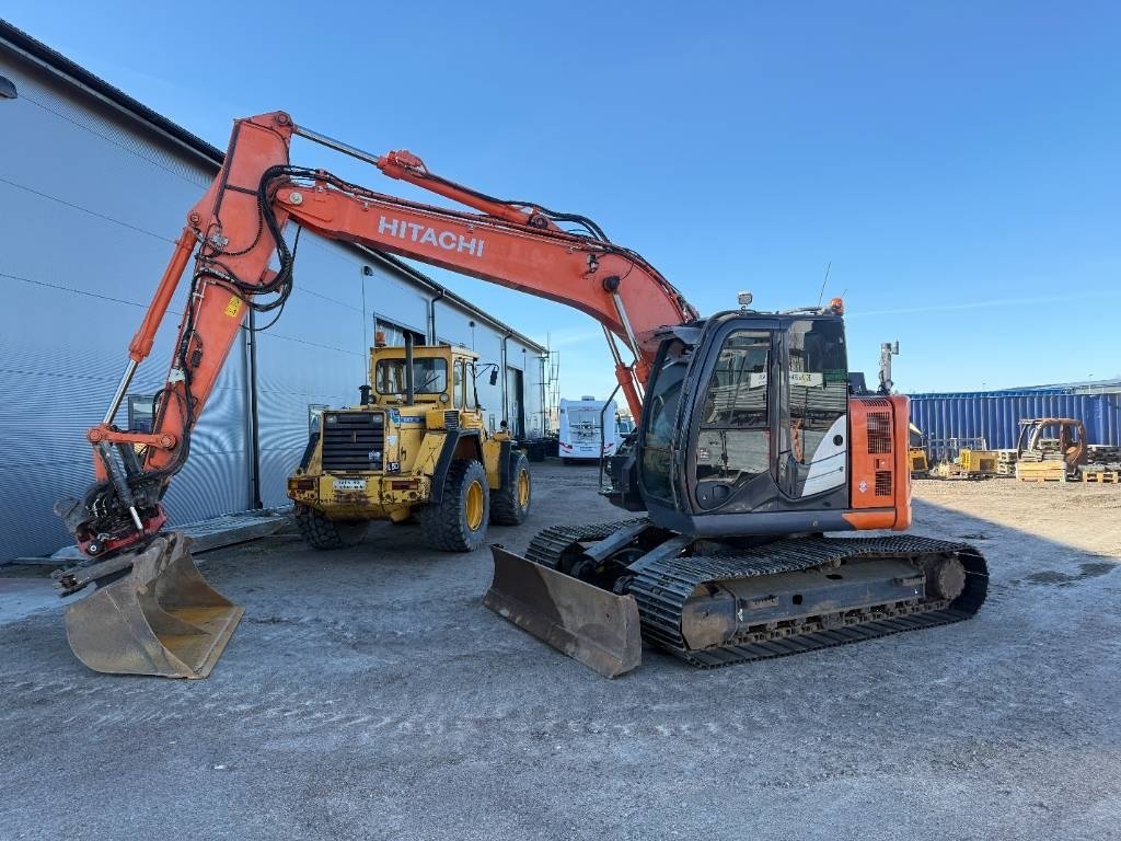Hitachi ZX 135 US-6 Leica 2D ...