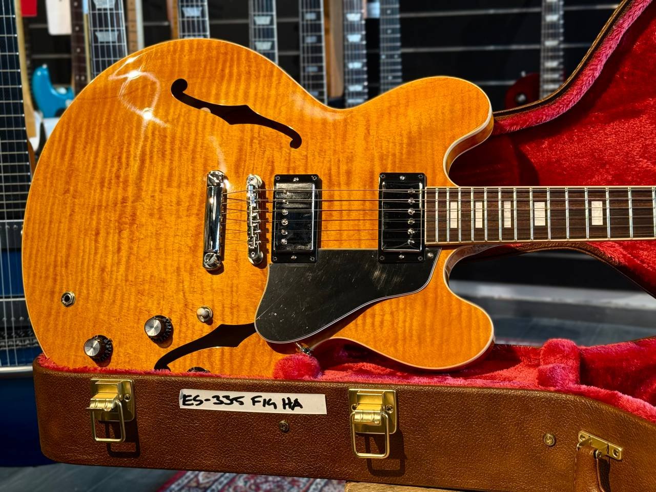 Gibson ES-335 Figured Honey A...