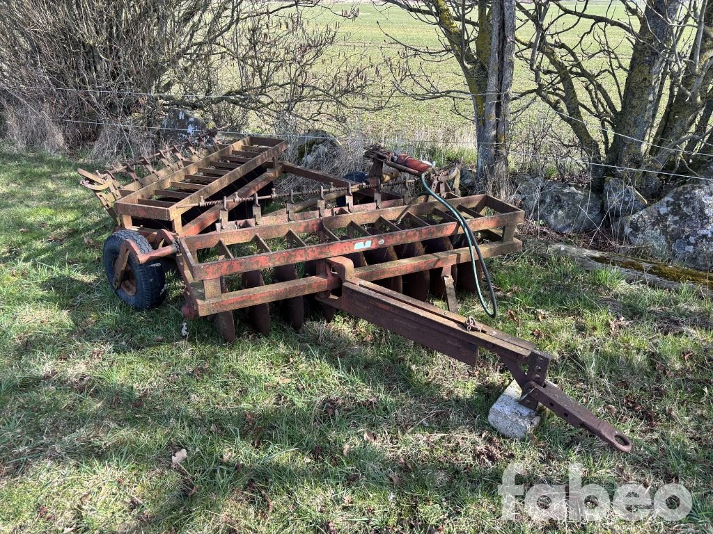 Tallriksharv Lilla Harie (127...