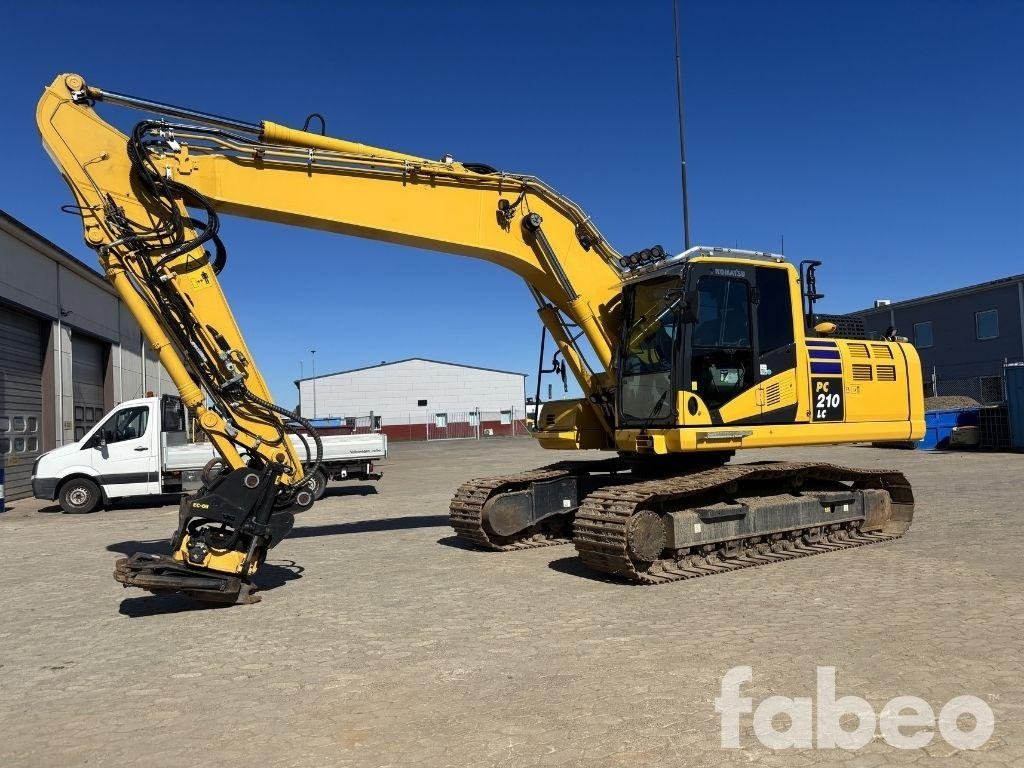 Komatsu PC210LC-11E0 Bandgräv...