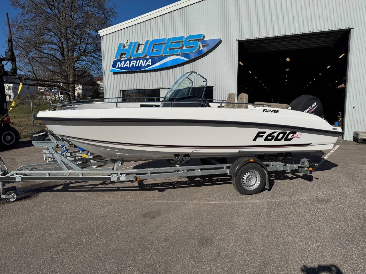 Flipper 600 SC -19, Mercury F...