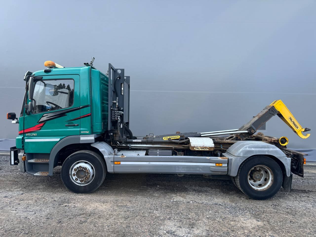 Mercedes-Benz Atego 1526 + Pa...