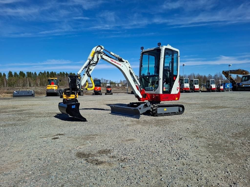 Takeuchi TB320