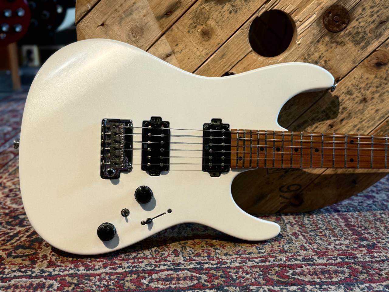Ibanez AZ2402 Pearl White Flat