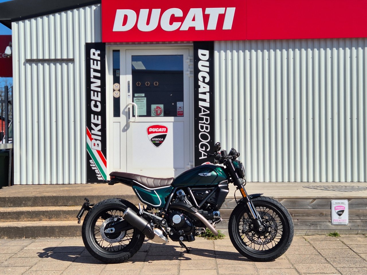 Ducati Scrambler Nightshift *...