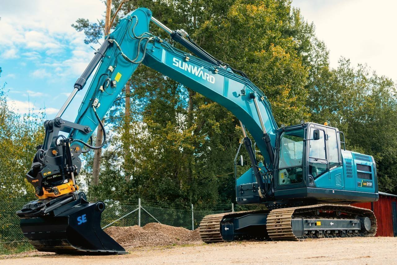VÅRKAMPANJ Sunward SWE215F Gr...