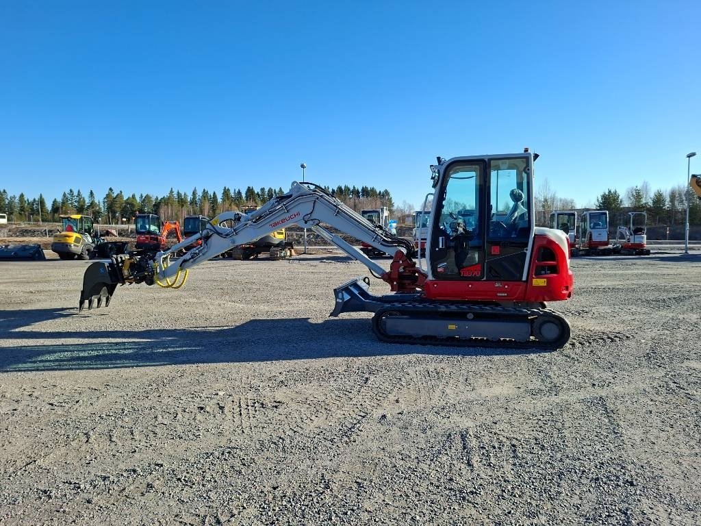 Takeuchi TB370