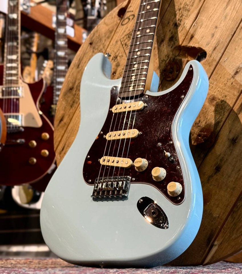Fender Tom Delonge Stratocaster