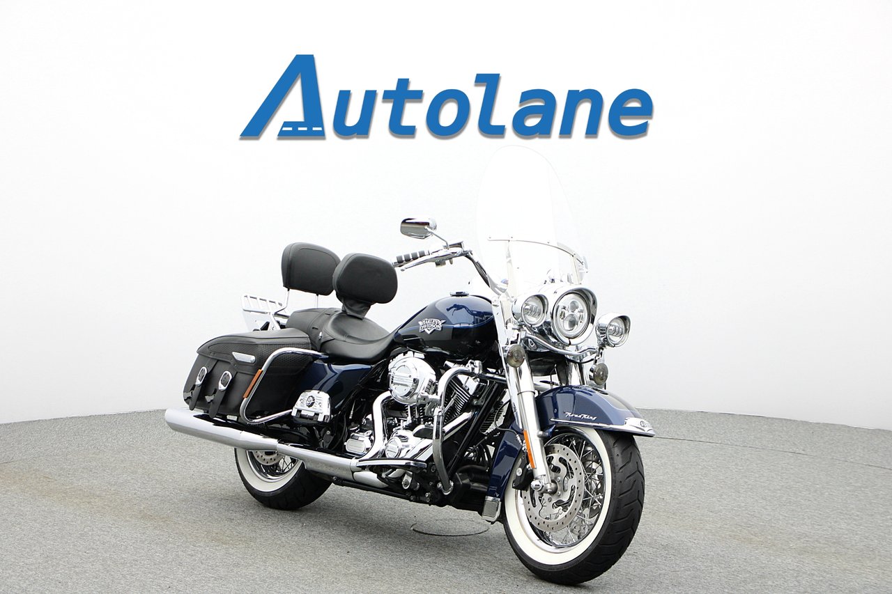 Harley-Davidson Road King Cla...