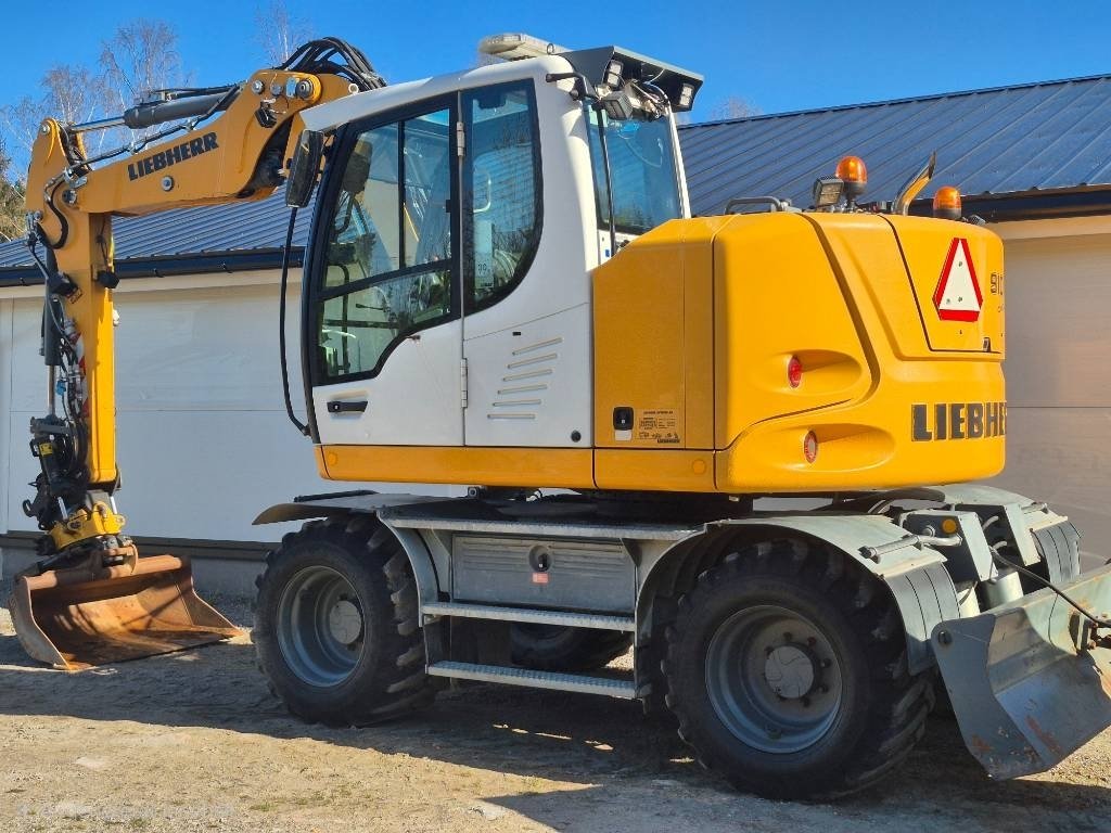 Liebherr A 910 Compact Supers...