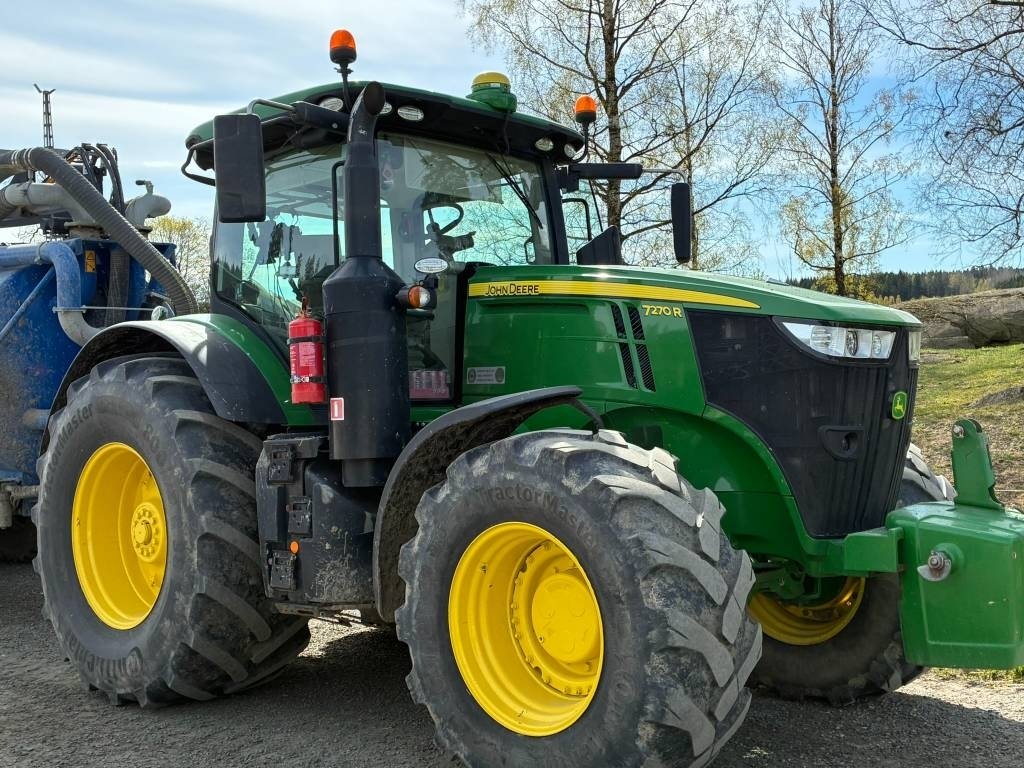 John Deere 7270 R