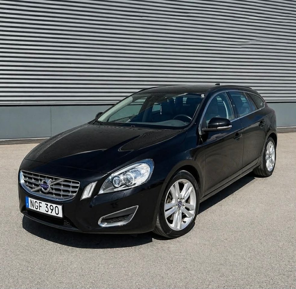 Volvo V60 D4 AWD Geartronic M...