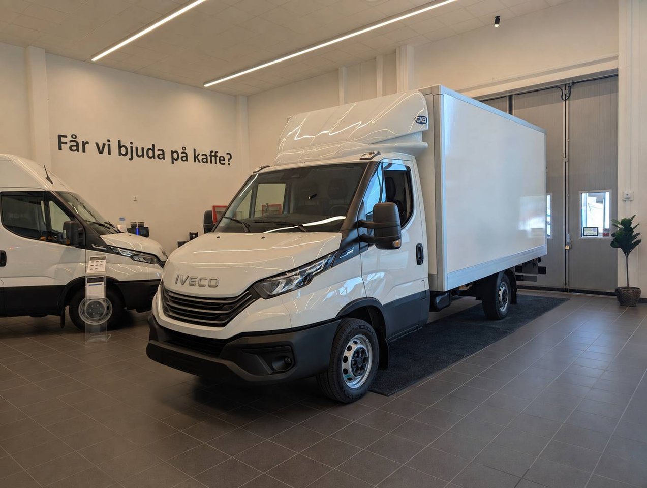 Iveco Daily |Skåp + lyft|6 63...