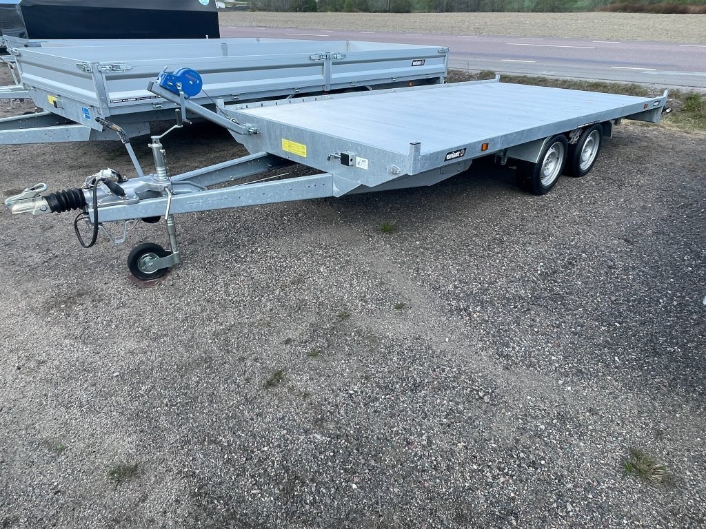 Trailer VARIANT 3500 kg med r...