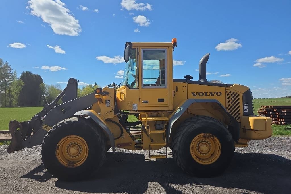 Volvo L 90 E med endast 12039...