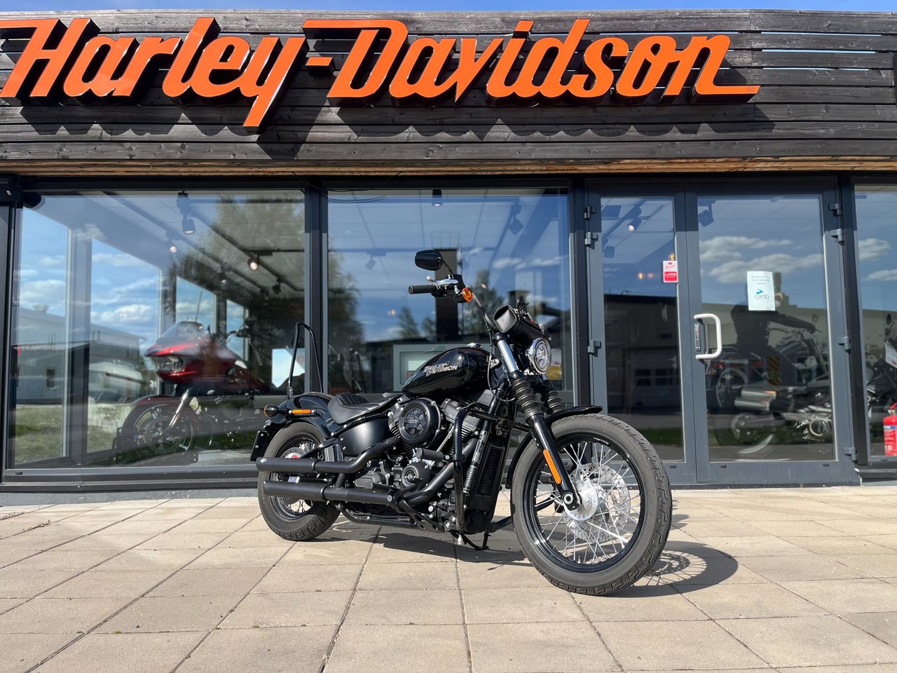 Harley-Davidson Street Bob **...