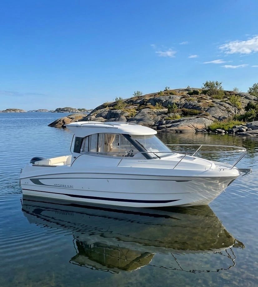 Beneteau Antares 2012 – Yamah...