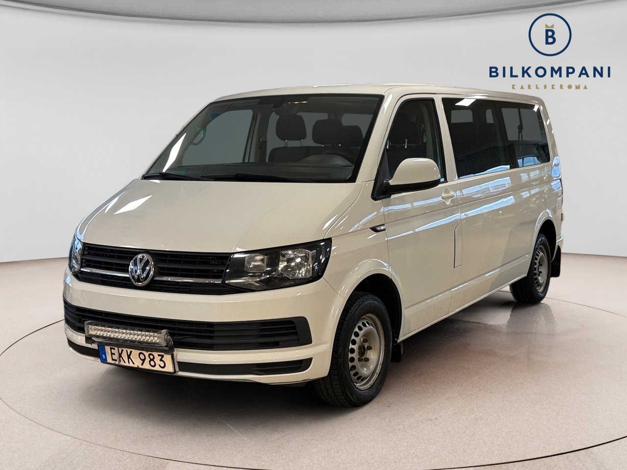 Volkswagen Transporter 9-sits...