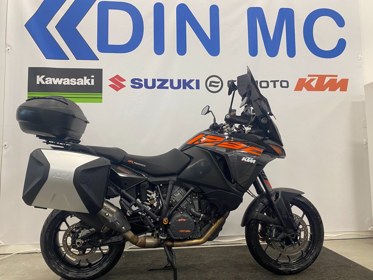 KTM 1290 Super Adventure S "F...
