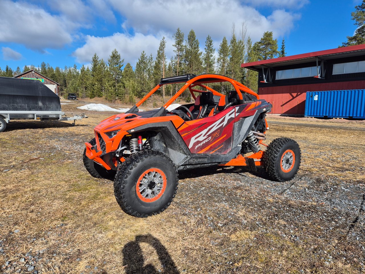 Polaris RZR