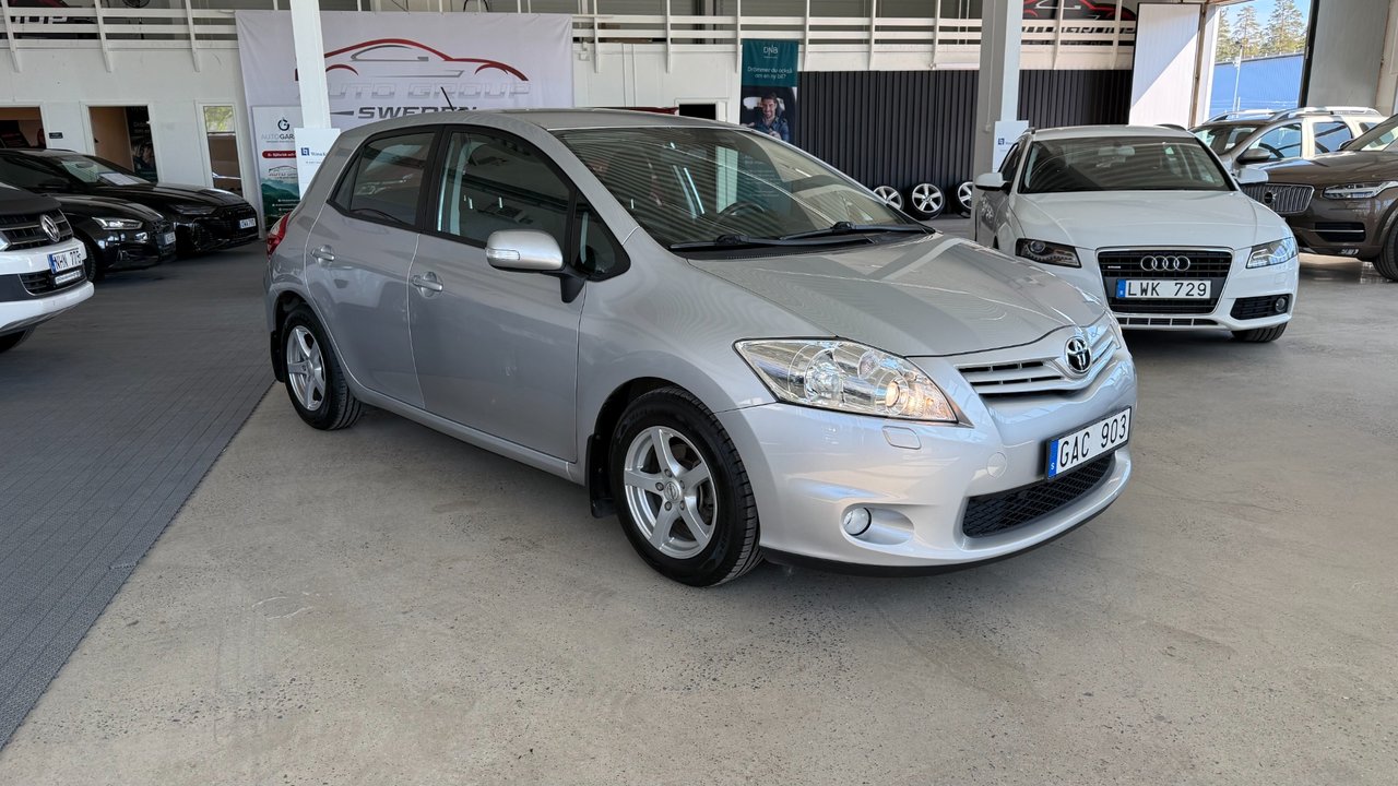 Toyota Auris 5-dörrar 1.4 D-4...