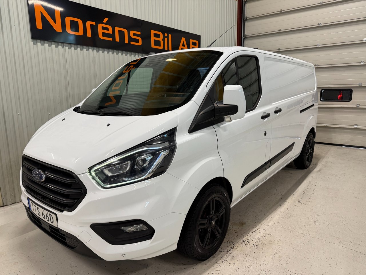 Ford Transit Custom 300 2.0 1...