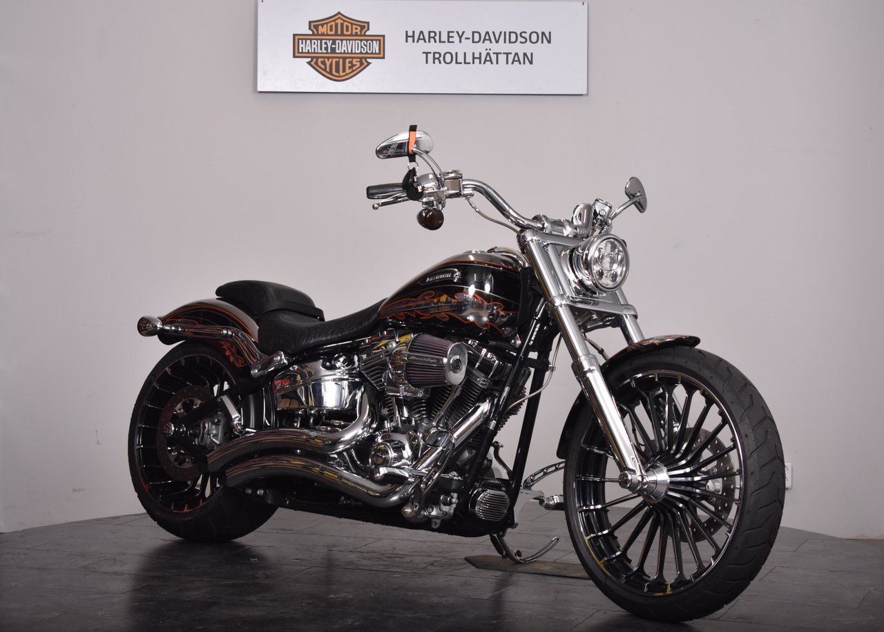 Harley-Davidson CVO Breakout ...